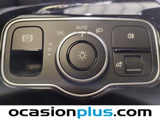 Mercedes-Benz Clase A 180 100 kW (136 CV)