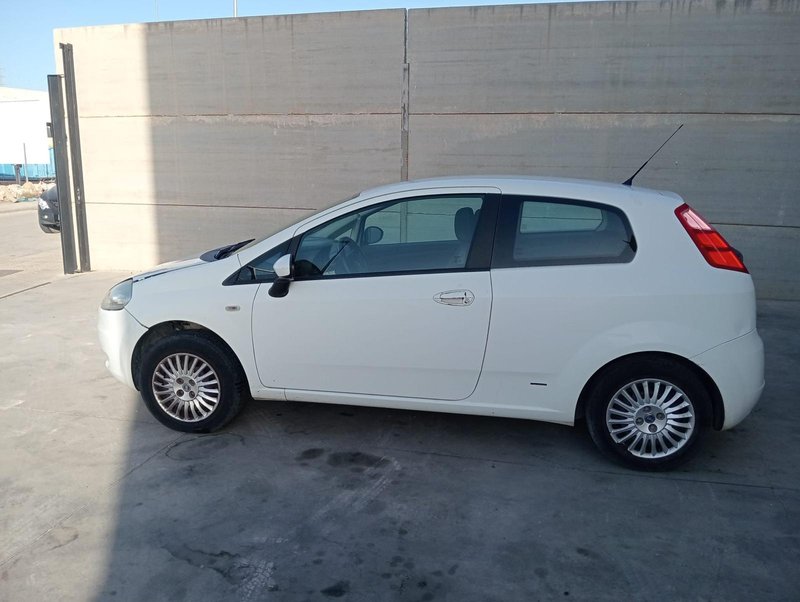 Fiat Punto 2007, foto 2