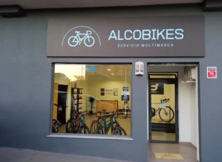 Rótulo fachada de aluminio