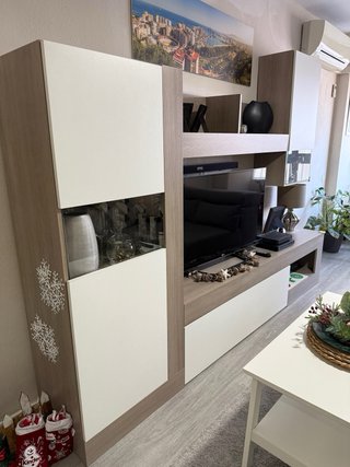 URGE VENTA! Mueble TV salón madera y blanco