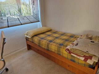 Se regala habitación juvenil con colchon