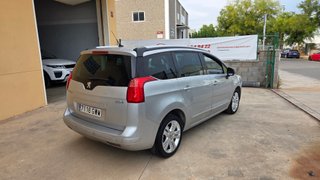 Peugeot 5008 2010