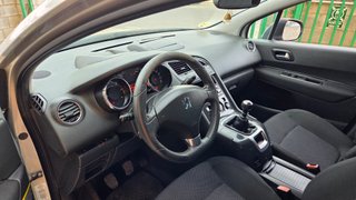 Peugeot 5008 2010