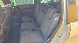 Peugeot 5008 2010