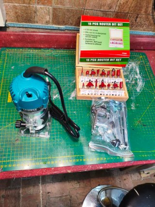 Fresadora Eléctrica + Set 15 fresas