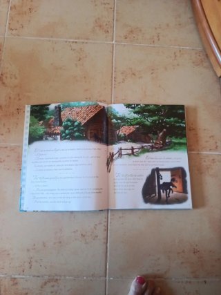 Libro de cuentos infantil español e inglés