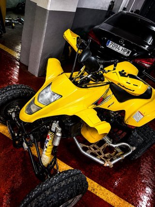 Suzuki LTZ 400 Amarillo como nuevo