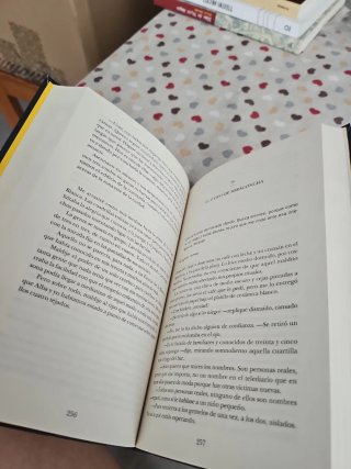 El silencio de la ciudad blanca (Trilogía de la...