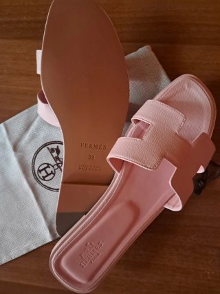 Sandali rosa Hermès