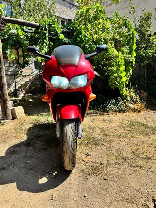 Honda VFR 800 FI Roja