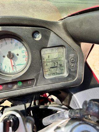 Honda VFR 800 FI Roja
