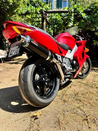 Honda VFR 800 FI Roja