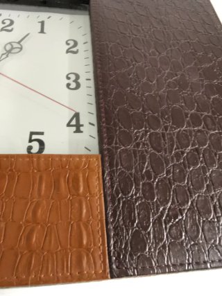 Elegante reloj grande para pared o estantería