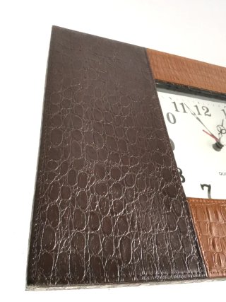 Elegante reloj grande para pared o estantería
