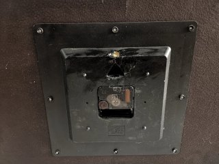 Elegante reloj grande para pared o estantería