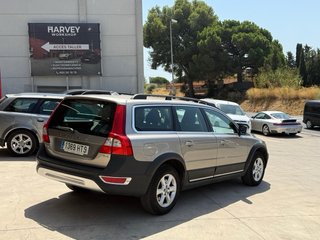 VOLVO XC70 D4 MANUAL 2013