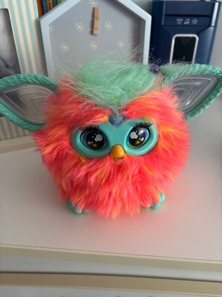 Furby naranja, funciona perfectamente