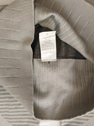 Pantalón deportivo gris