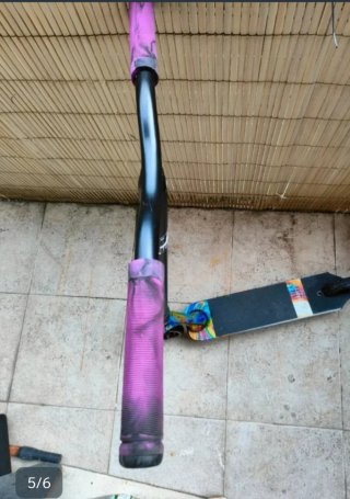Patinete freestyle morado y multicolor