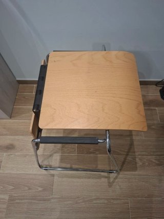 Silla convertible en mesa madera y metal