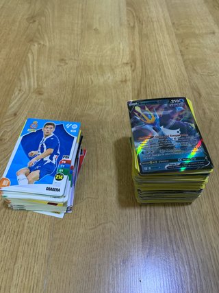 200 Cartas Pokémon + 100 Adrenalyn 24/25