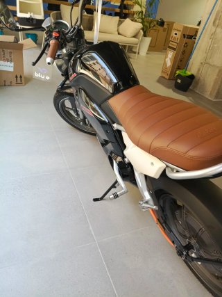 Vmoto TC Moto Eléctrica Negra y Marrón