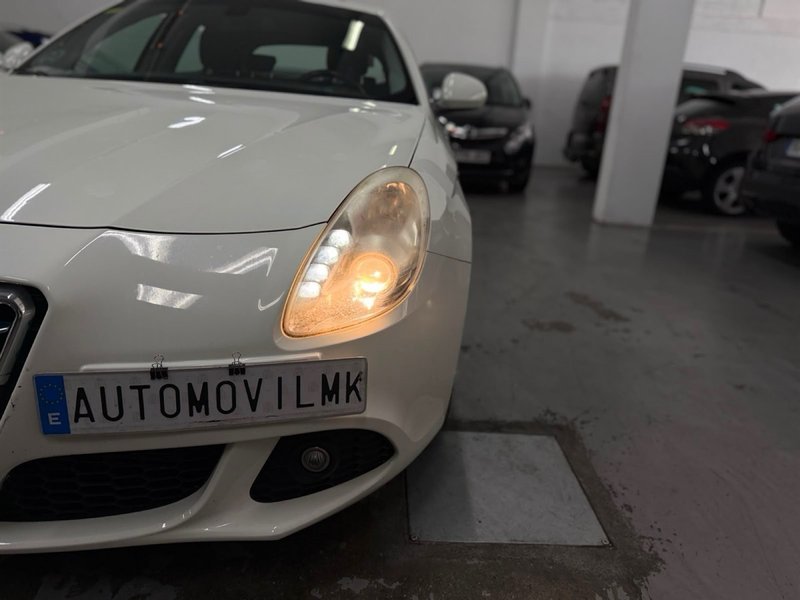 Alfa Romeo Giulietta 1.6 JTDm Progression 2012, foto 5