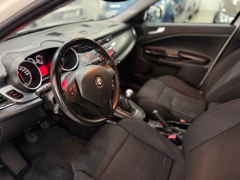 Alfa Romeo Giulietta 1.6 JTDm Progression 2012, foto 9