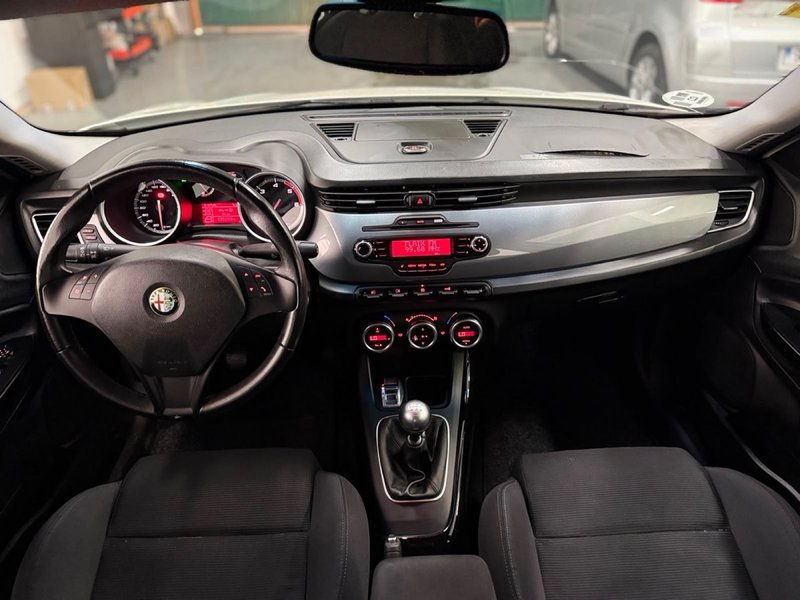 Alfa Romeo Giulietta 1.6 JTDm Progression 2012, foto 15