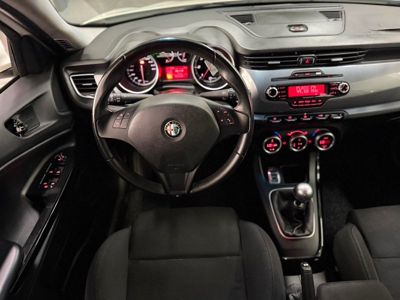 Alfa Romeo Giulietta 1.6 JTDm Progression 2012, foto 16