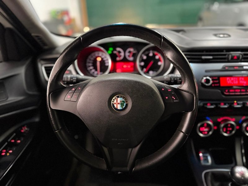 Alfa Romeo Giulietta 1.6 JTDm Progression 2012, foto 17