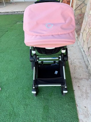 Cochecito bugaboo FOX 2 de bebé rosa y negro