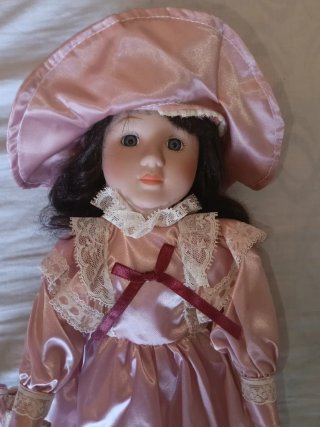 Muñeca Porcelana Natasha Classique