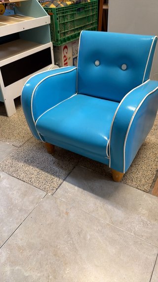 Butaca azul piel sintética
