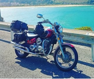 Moto Cruiser 125cc Negra y Roja