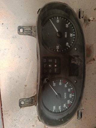 Cuadro instrumentos Renault Master II G9U 2.5dCi 120cv