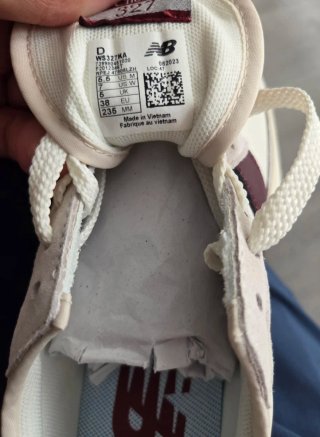 Zapatillas New Balance 327 Beige y Rojo