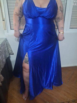 Vestido de fiesta azul brillante