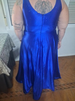 Vestido de fiesta azul brillante