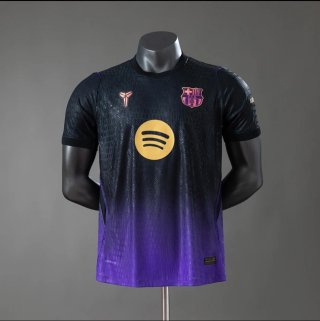 Camiseta Nike Negra y Morada