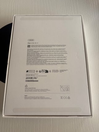 iPad Air 16 128 GB Plata . Con cargador  . Nuevo !