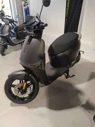 Dimentro DM03 Scooter Negro/Gris