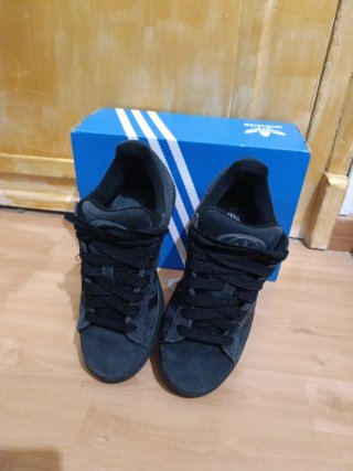 Adidas Campus negras unisex talla 38 2/3