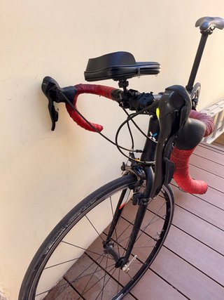 Bicicleta de carretera B-Twin Negra