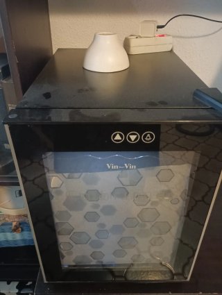 Vinoteca pequeña Vin & Vin