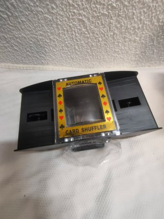 Barajador de cartas automático