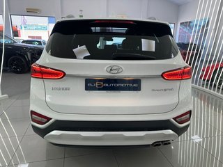 HYUNDAI Santa Fe 2.2 CRDi Tecno DCT 4x4