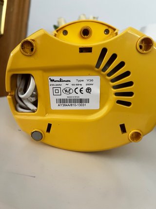 Licuadora Moulinex Amarilla