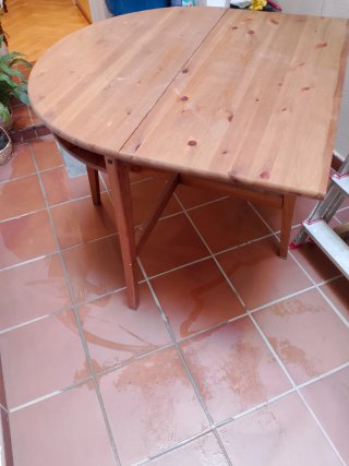 Mesa comedor madera maciza para 4 comensales (10k)