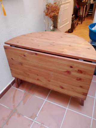 Mesa comedor madera maciza para 4 comensales (10k)